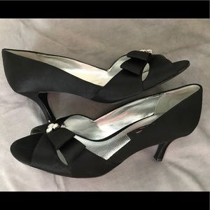 (8.5M) Nina Black High Heels